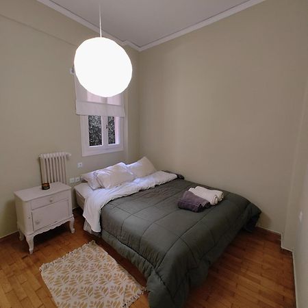 Apartment Thisio Atene Esterno foto